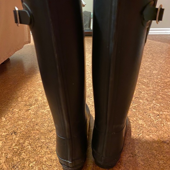Canucks Hunters-like Collectable Rain boots size 8 - Picture 3 of 6